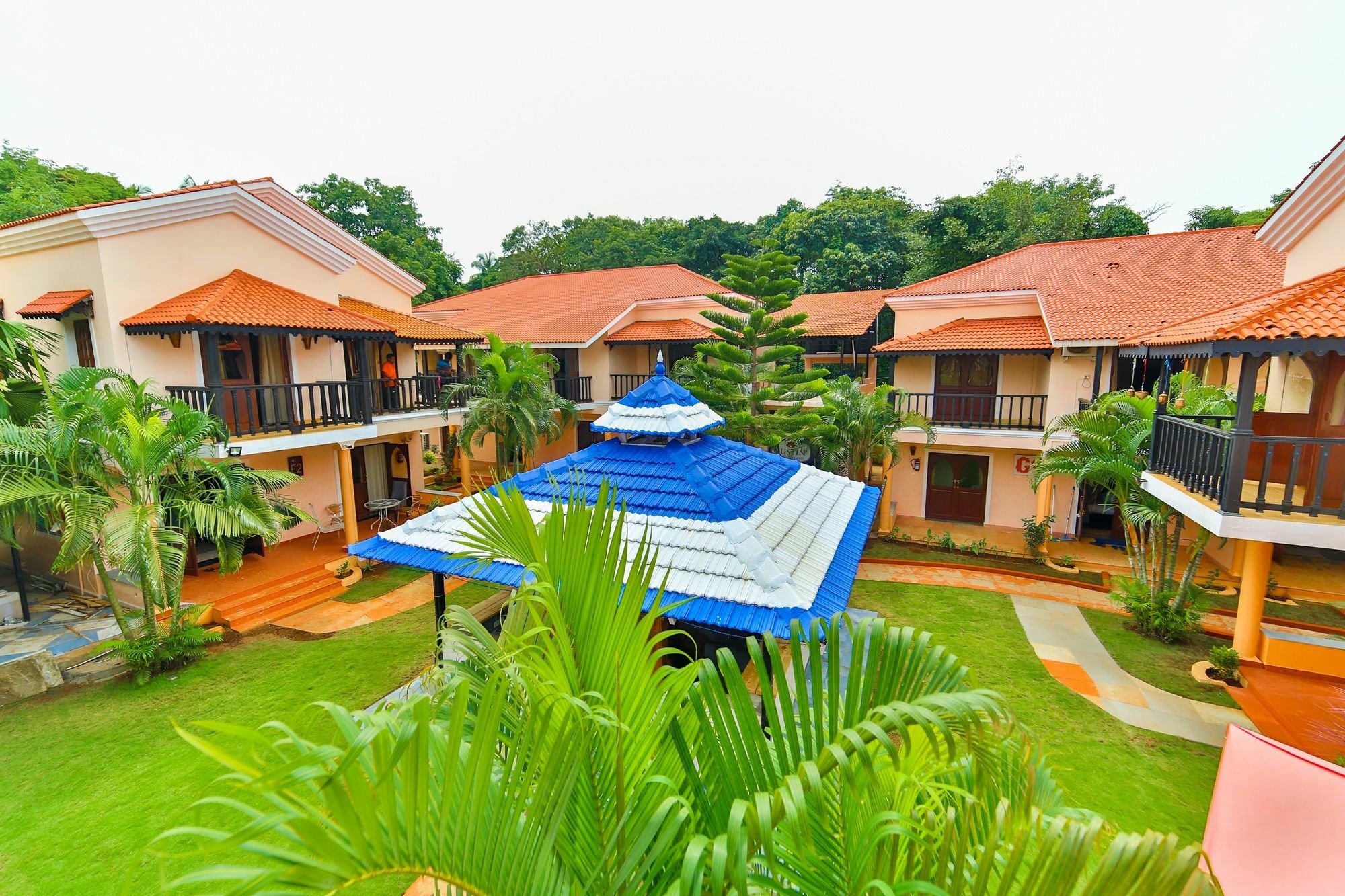 Emperor Resort & Spa Вагатор Экстерьер фото